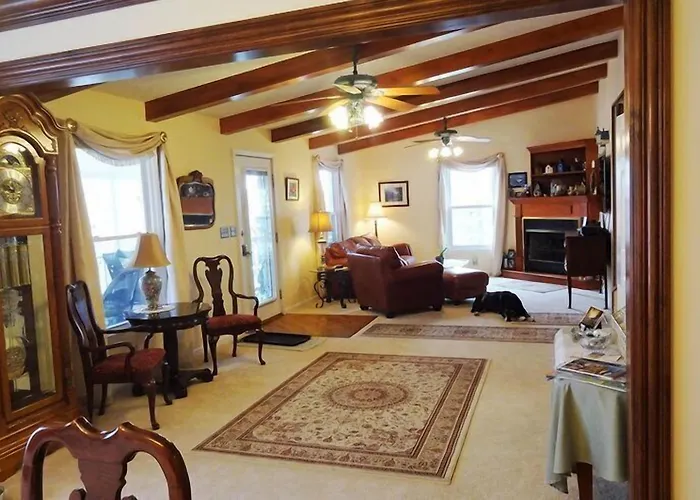 Serenity Hill Bed And Breakfast